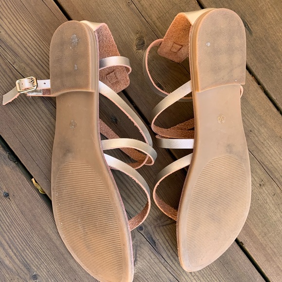 Joe Fresh Sandals - Picture 5 of 5